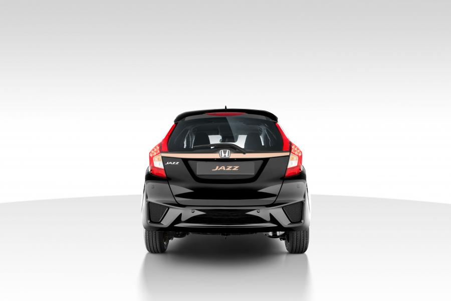  Honda Jazz Spotlight 2016 года  (фото 3 из 5)